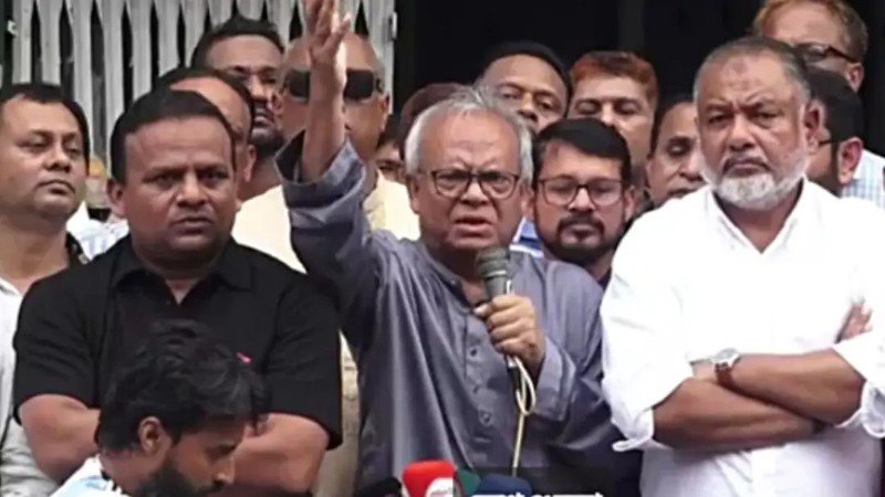 পলাতক ফ্যাসিস্টরা কলকাঠি নাড়ছে আর গুপ্ত-সুপ্তরা সেখানে বাতাস দিচ্ছে: রিজভী