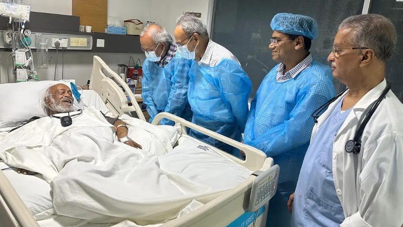 বুকে তীব্র ব্যথা নিয়ে হাসপাতালে ড. মঈন খান, দেখতে গেলেন রুহুল কবির রিজভী