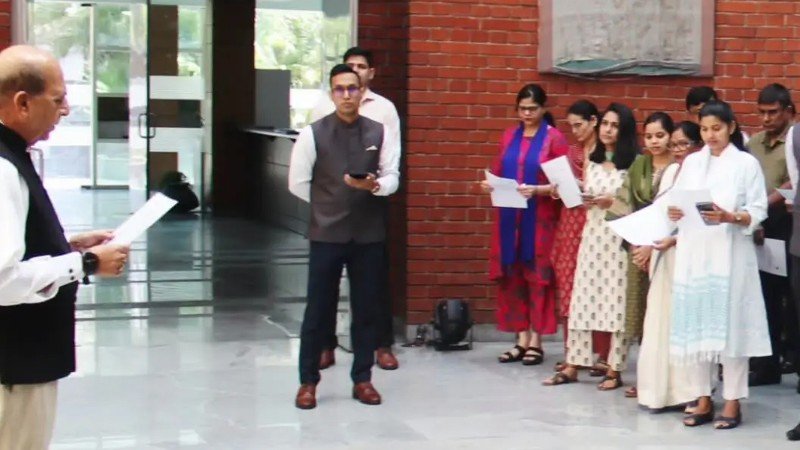ভারতীয় হাইকমিশনে ‘সতর্কতা সচেতনতা সপ্তাহ’ শুরু