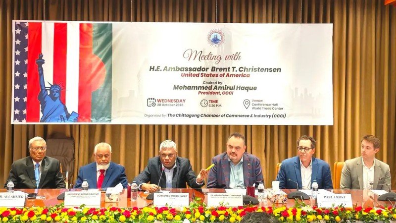 বিদেশি বিনিয়োগে আমলাতান্ত্রিক জটিলতা দূর করার তাগিদ মার্কিন রাষ্ট্রদূতের