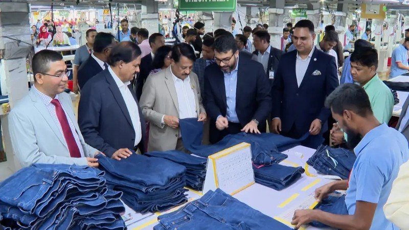 চট্টগ্রাম ও কর্ণফুলী ইপিজেড পরিদর্শনে প্রধানমন্ত্রীর কার্যালয়ের কর্মকর্তারা